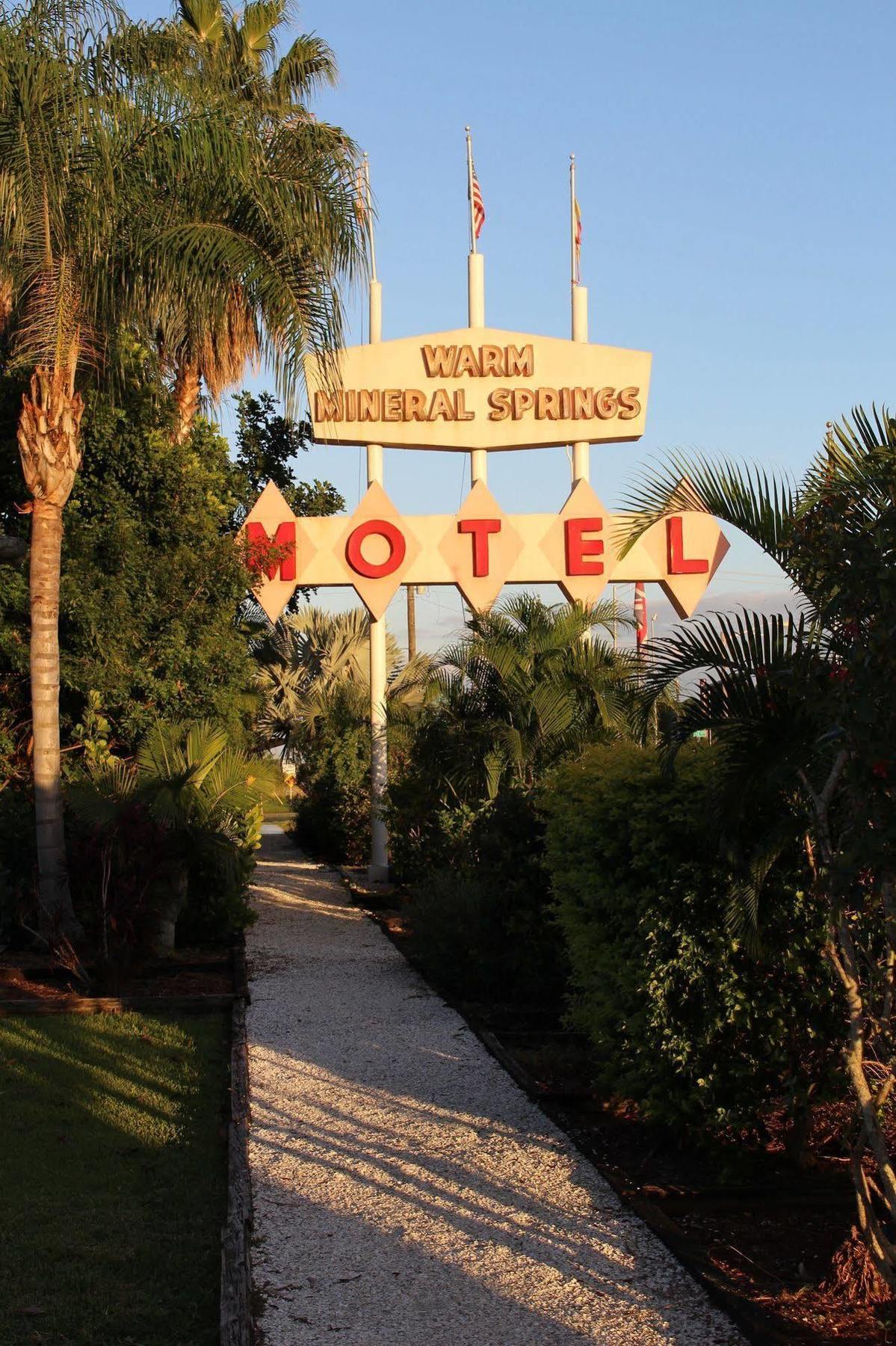 Warm Mineral Springs Motel North Port Exterior photo