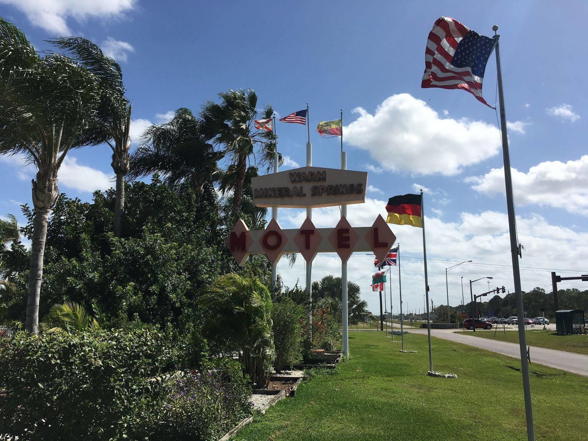 Warm Mineral Springs Motel North Port Exterior photo